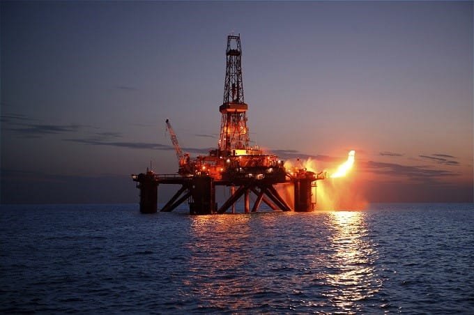 Drill stem test in an offshore oil rig